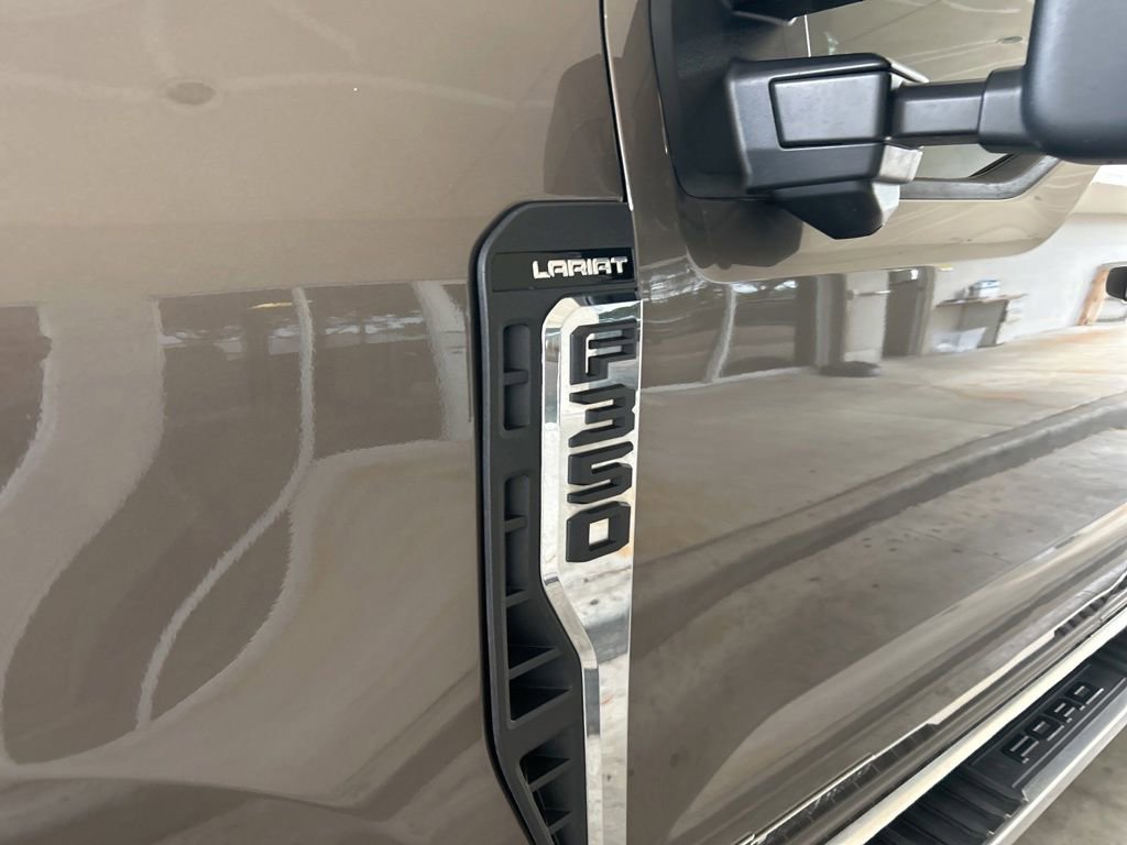 Used 2023 Ford F350 Lariat AWD/4WD image 13