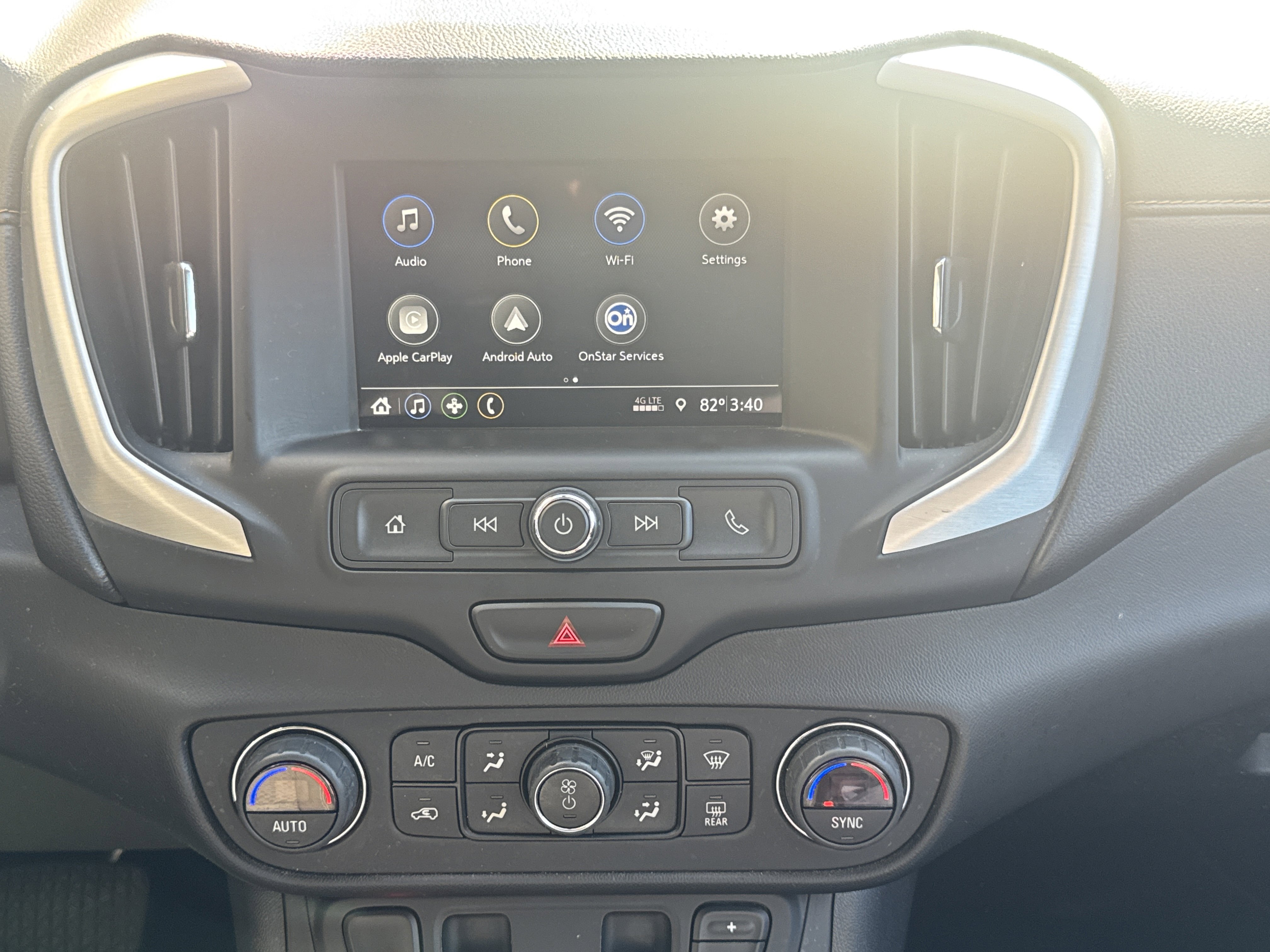 Used 2019 GMC Terrain SLE w/ Driver Convenience Package image 16