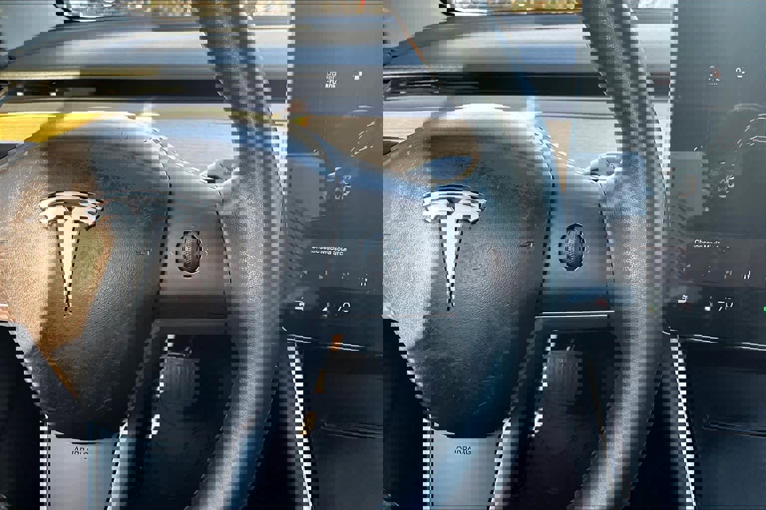 Used 2018 Tesla Model 3 Mid Range image 23