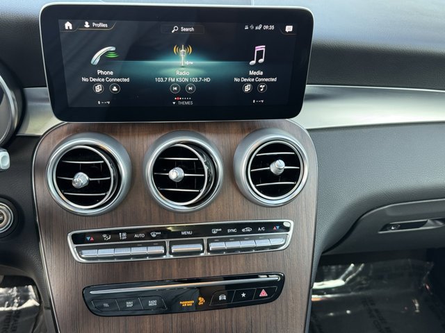 Used 2022 Mercedes-Benz GLC 300 image 21