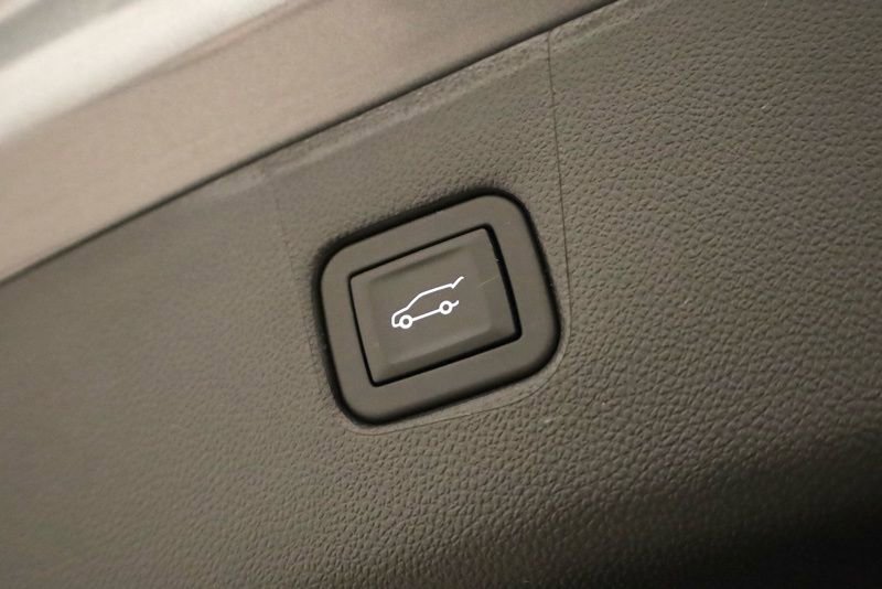 Used 2025 Chevrolet Blazer RS w/ Driver Confidence II Package image 34