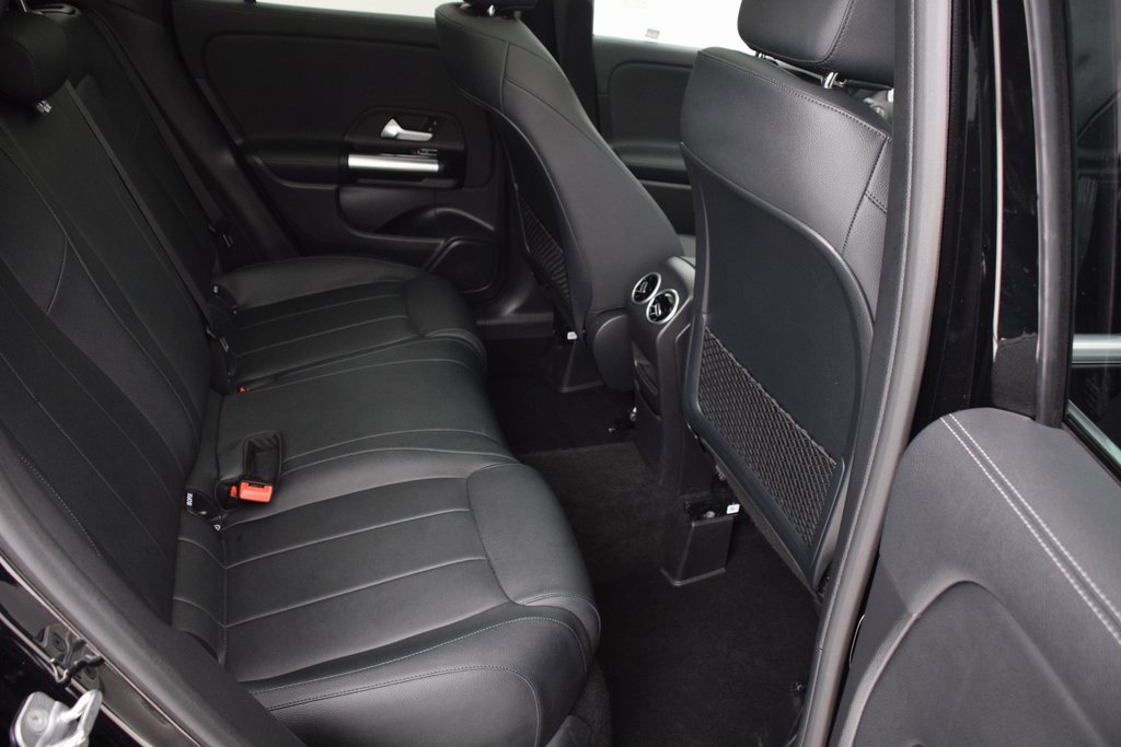 Certified 2025 Mercedes-Benz GLA 250 image 18