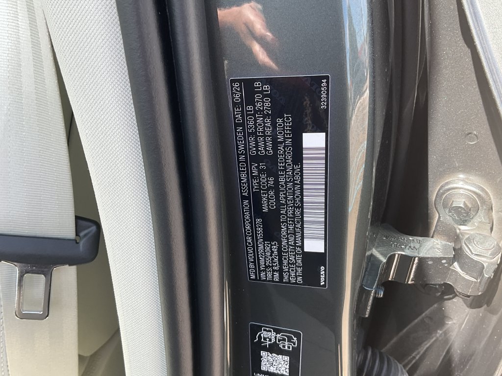 New 2027 Volvo XC60 B5 Ultra AWD/4WD image 32