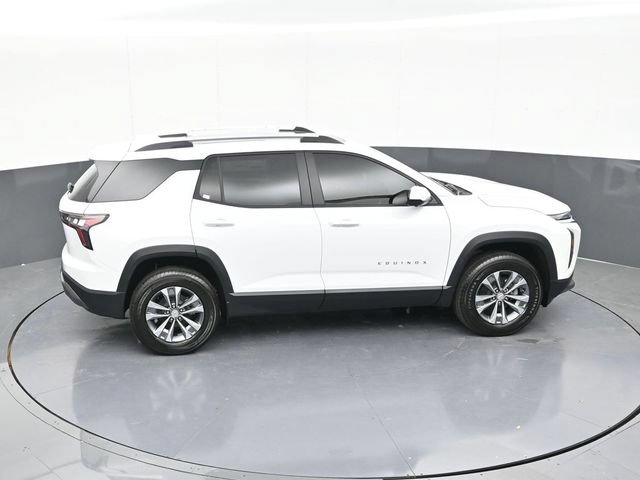New 2026 Chevrolet Equinox LT w/ Convenience Package II FWD image 60