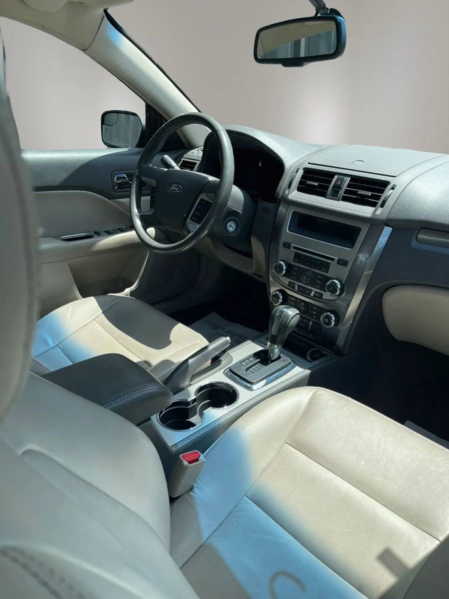 Used 2011 Ford Fusion SEL FWD image 12