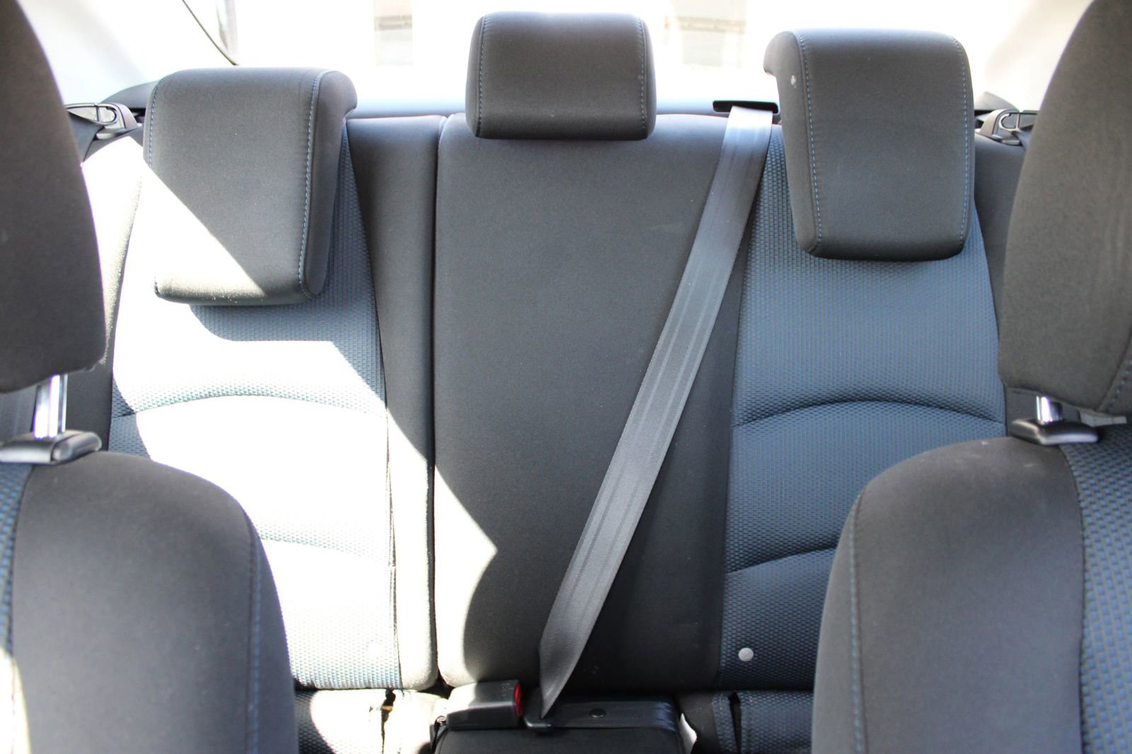 Used 2019 Toyota Yaris LE FWD image 40