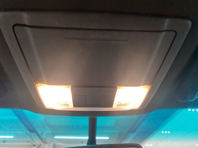 Used 2018 Ford Explorer Limited image 19