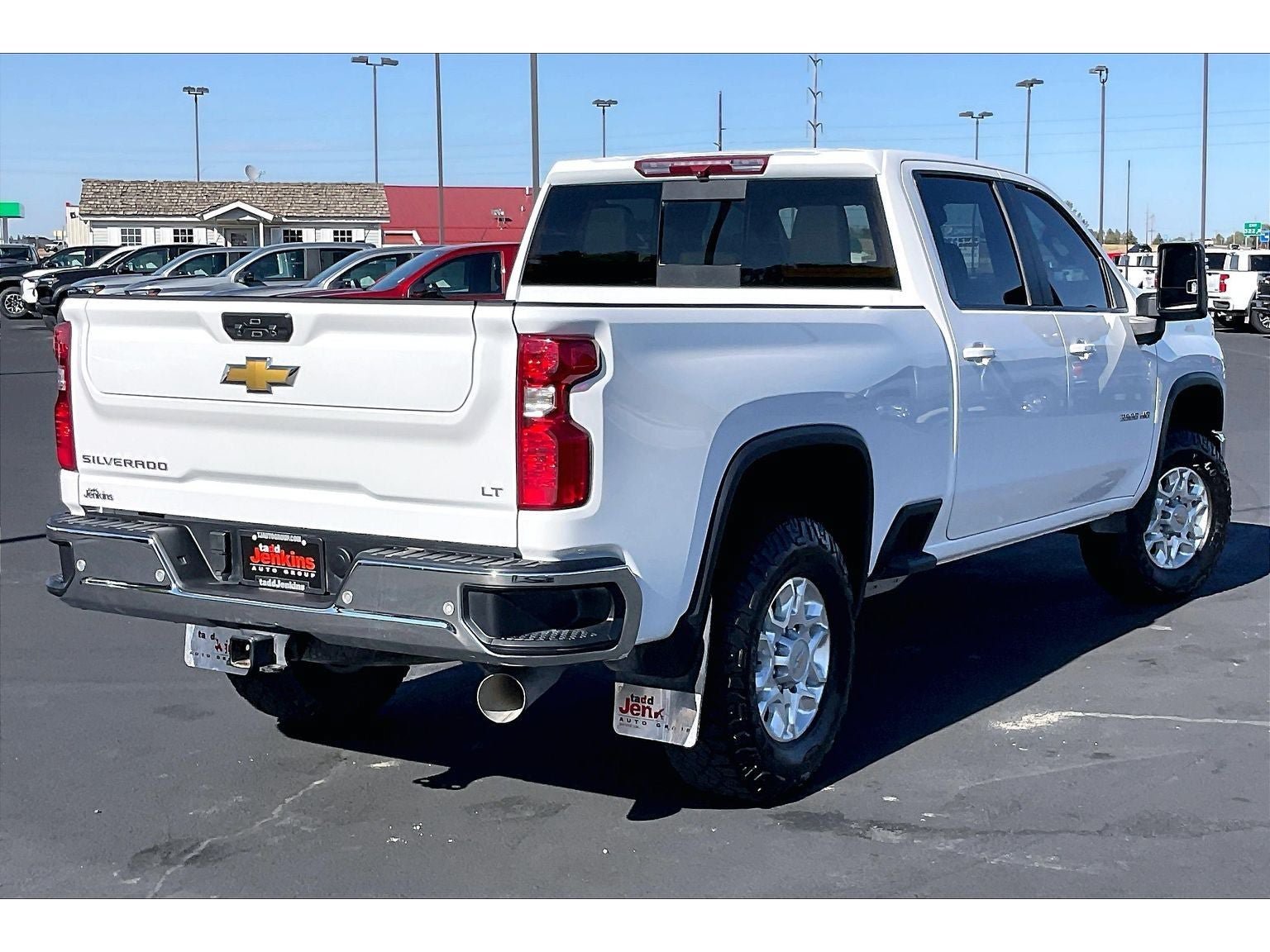 Used 2025 Chevrolet Silverado 3500 LT w/ Safety Package AWD/4WD image 15