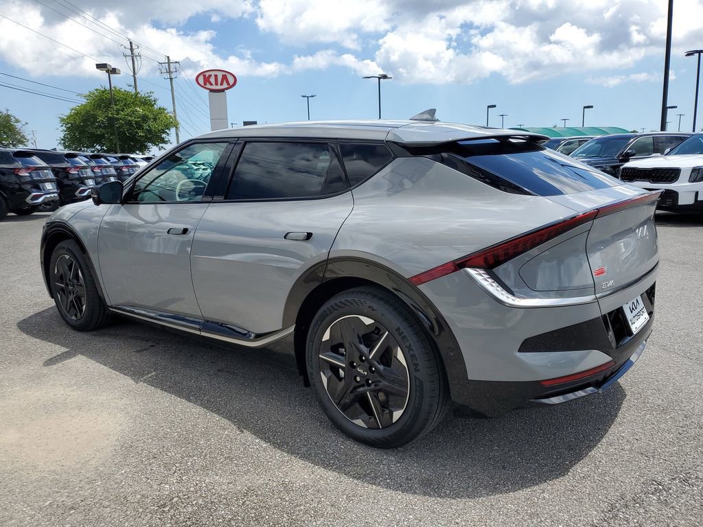 New 2025 Kia EV6 Wind image 4