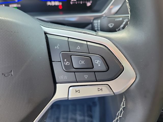 Certified 2024 Volkswagen Tiguan SE FWD image 22