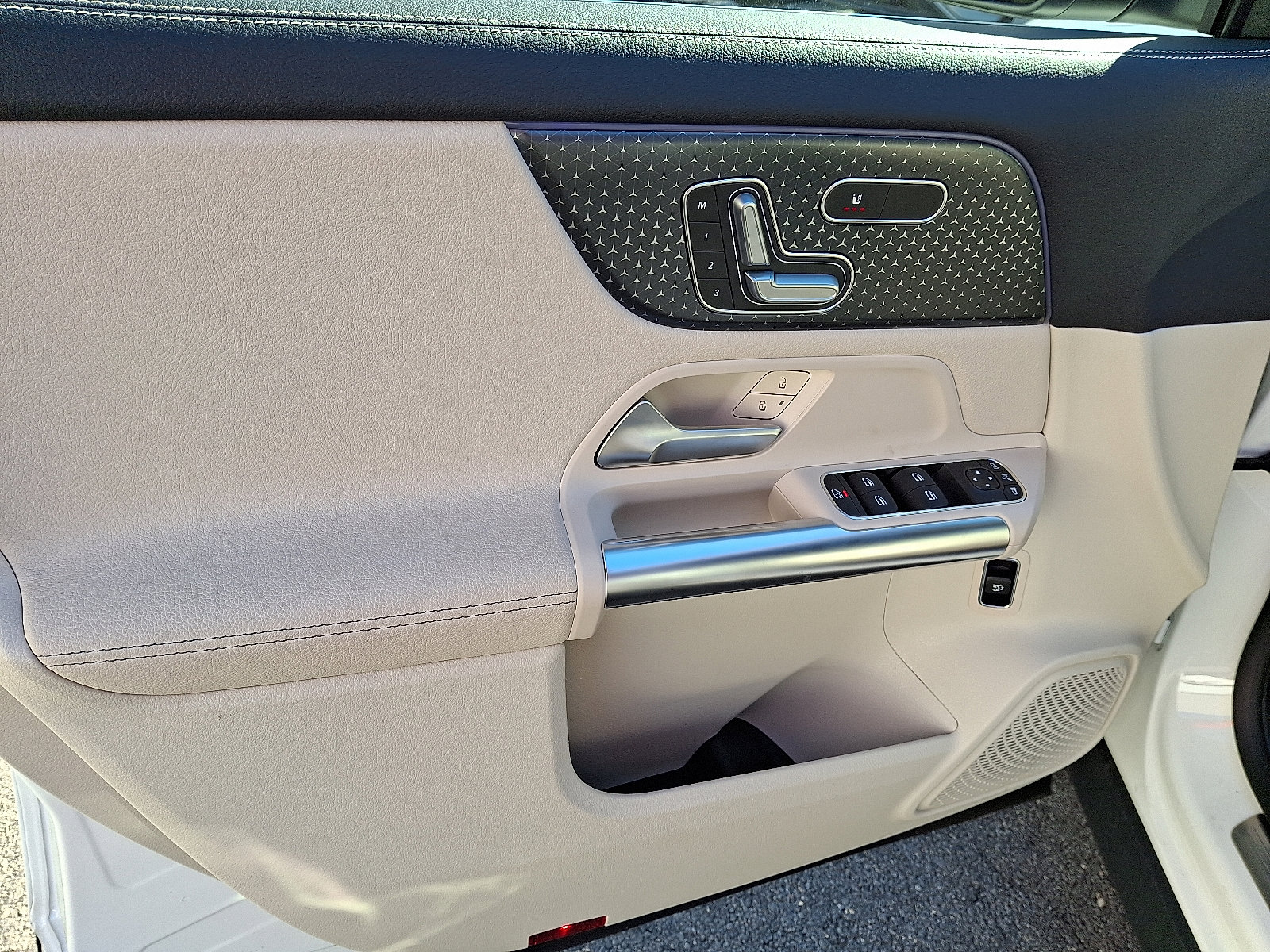 Used 2026 Mercedes-Benz GLA 250 4MATIC image 12