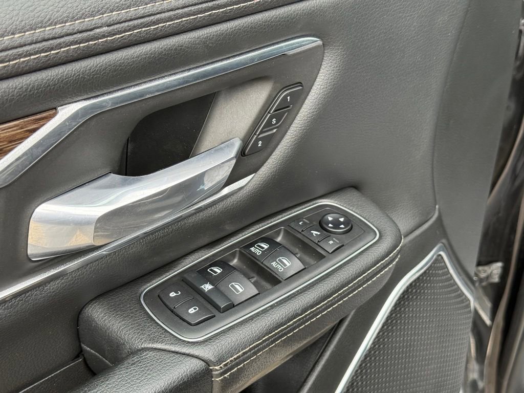 Used 2019 RAM 1500 Laramie image 12