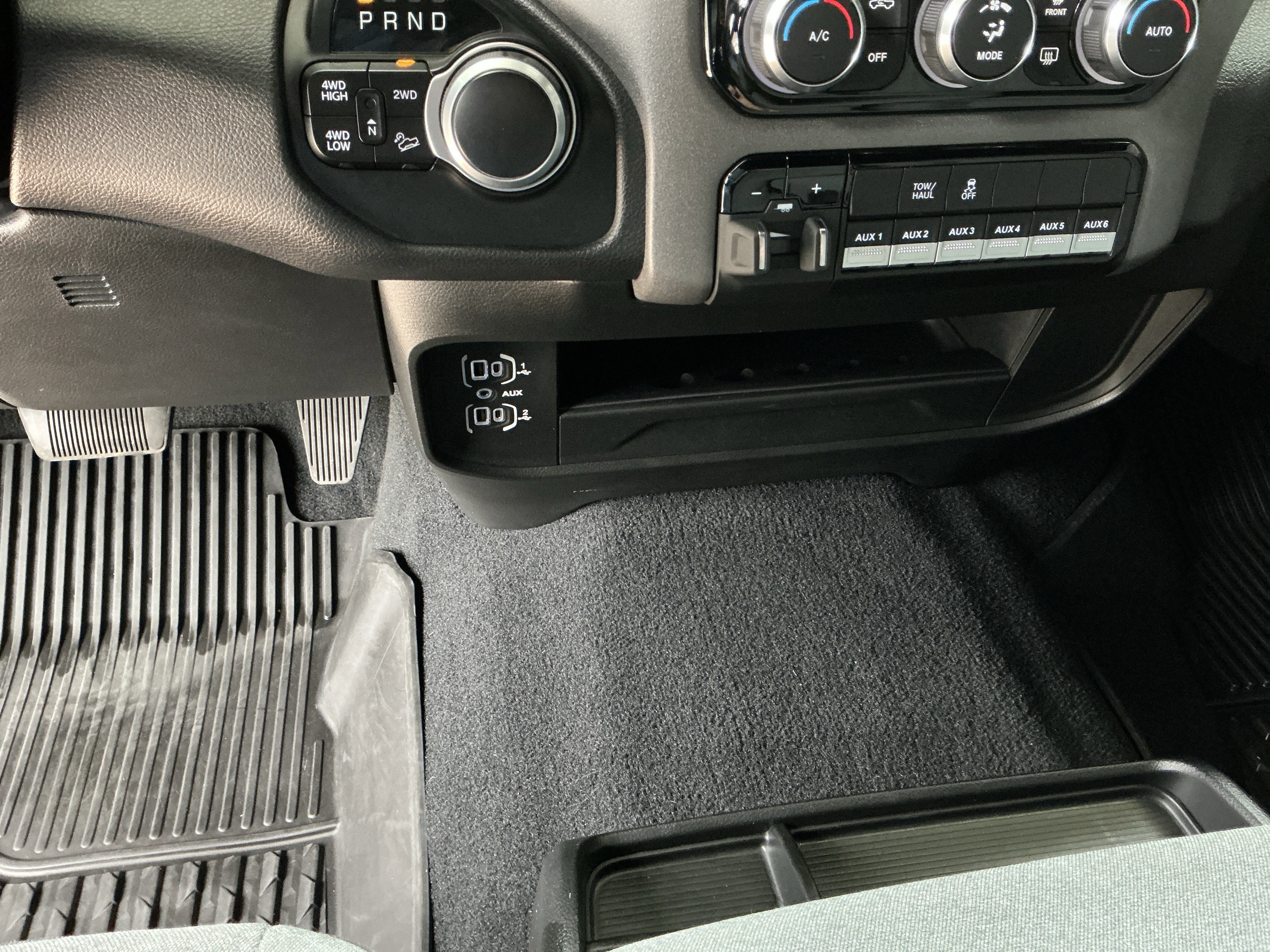 Used 2022 RAM 2500 Tradesman image 27