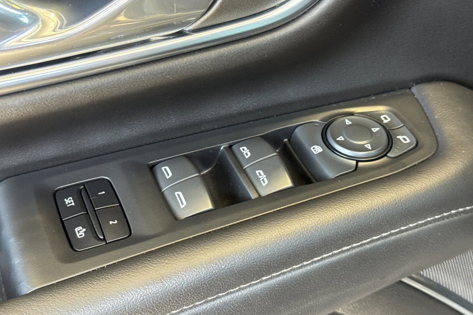 Used 2023 Chevrolet Suburban LT AWD/4WD image 13