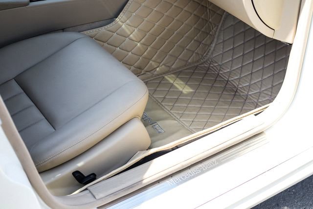 Used 2009 Mercedes-Benz C 350 Sport image 33