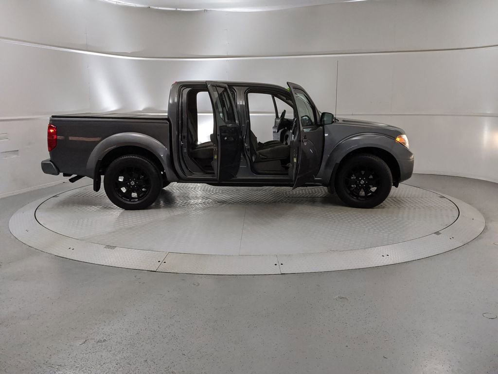 Used 2021 Nissan Frontier SV w/ Midnight Edition Floor Mats image 8