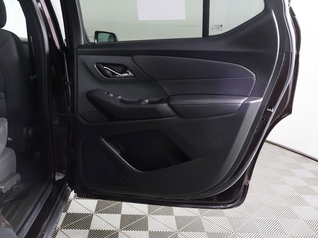 Used 2022 Chevrolet Traverse LT w/ LPO, Floor Liner Package image 27