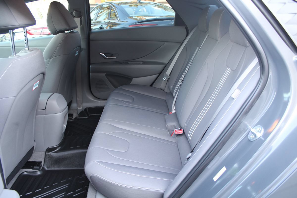 Used 2024 Hyundai Elantra SEL FWD image 22