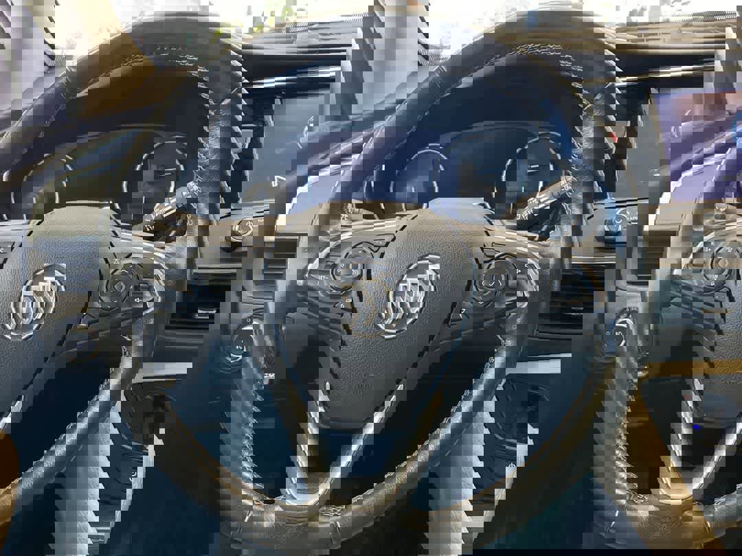 Used 2017 Buick Envision Premium w/ Driver Confidence Package image 17