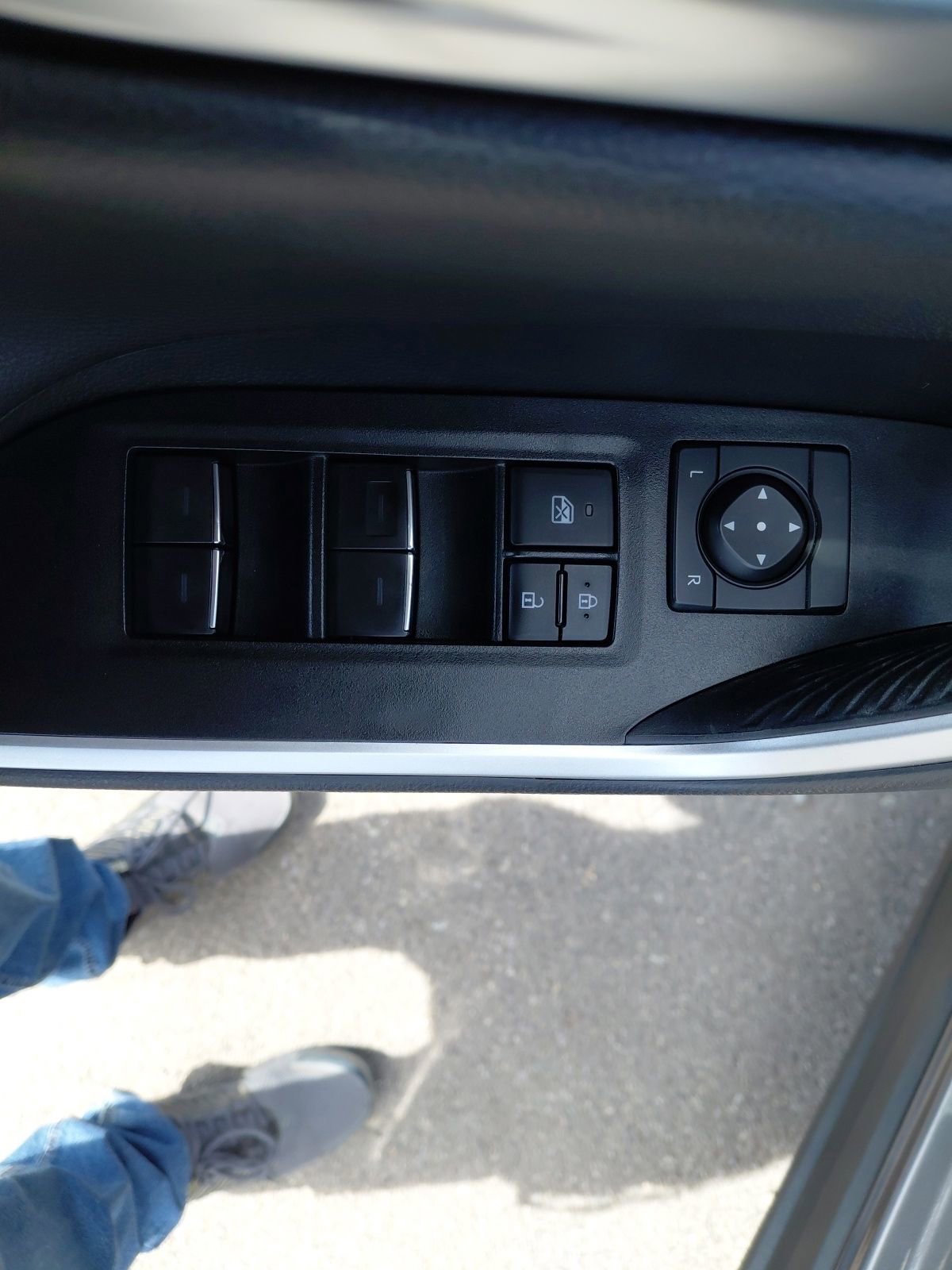 Used 2024 Toyota RAV4 XSE w/ Advanced Technology Package AWD/4WD image 16