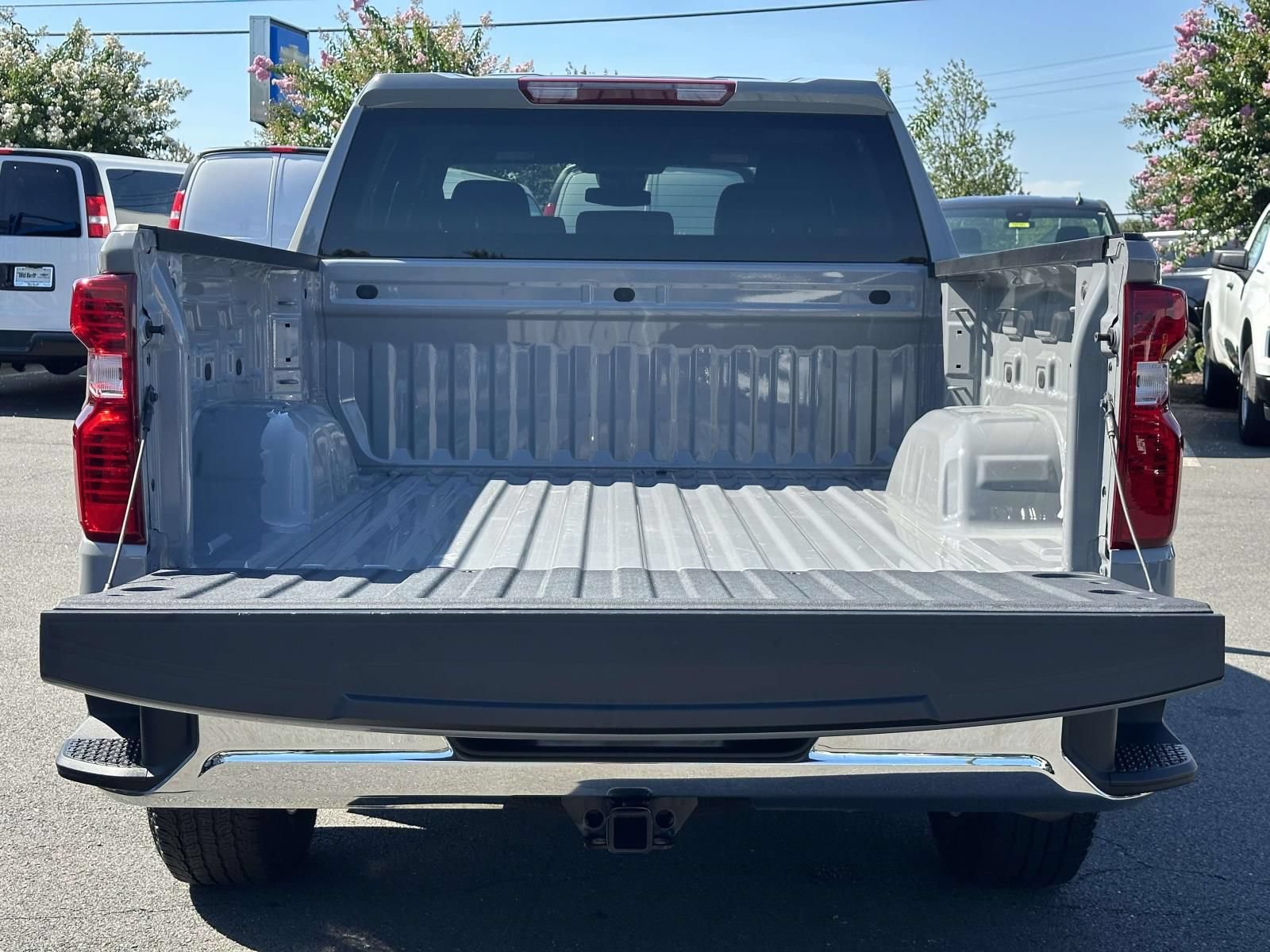 Used 2024 Chevrolet Silverado 1500 LT AWD/4WD image 26