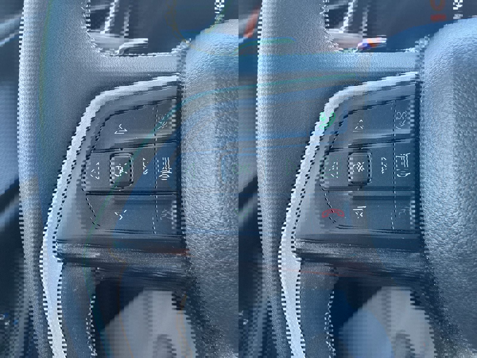 Used 2023 Jeep Grand Cherokee Altitude image 28