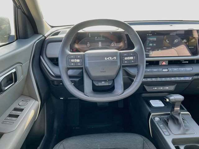 New 2027 Kia Seltos LX FWD image 21