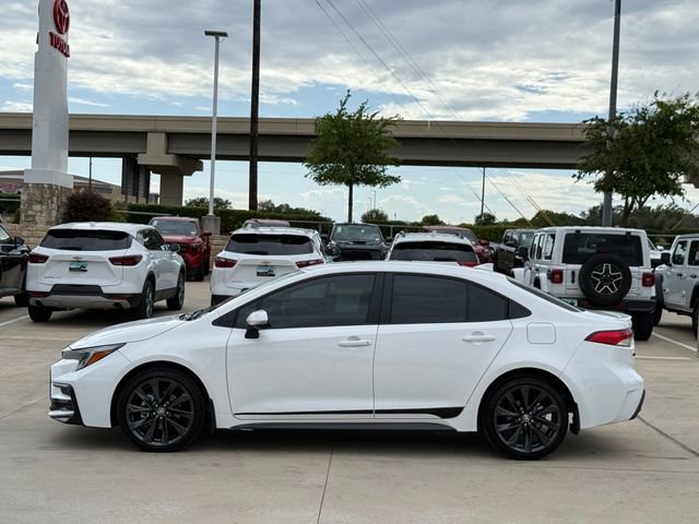 Used 2026 Toyota Corolla SE FWD image 8