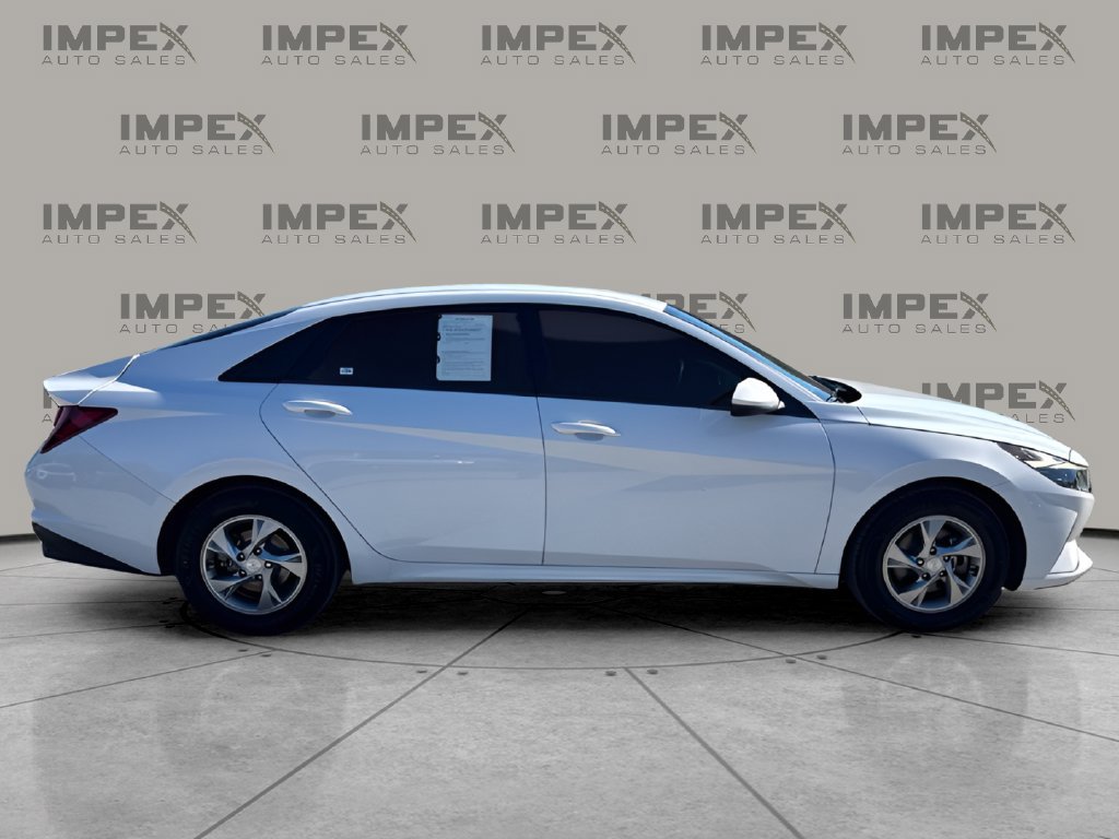 Used 2021 Hyundai Elantra SE FWD image 6