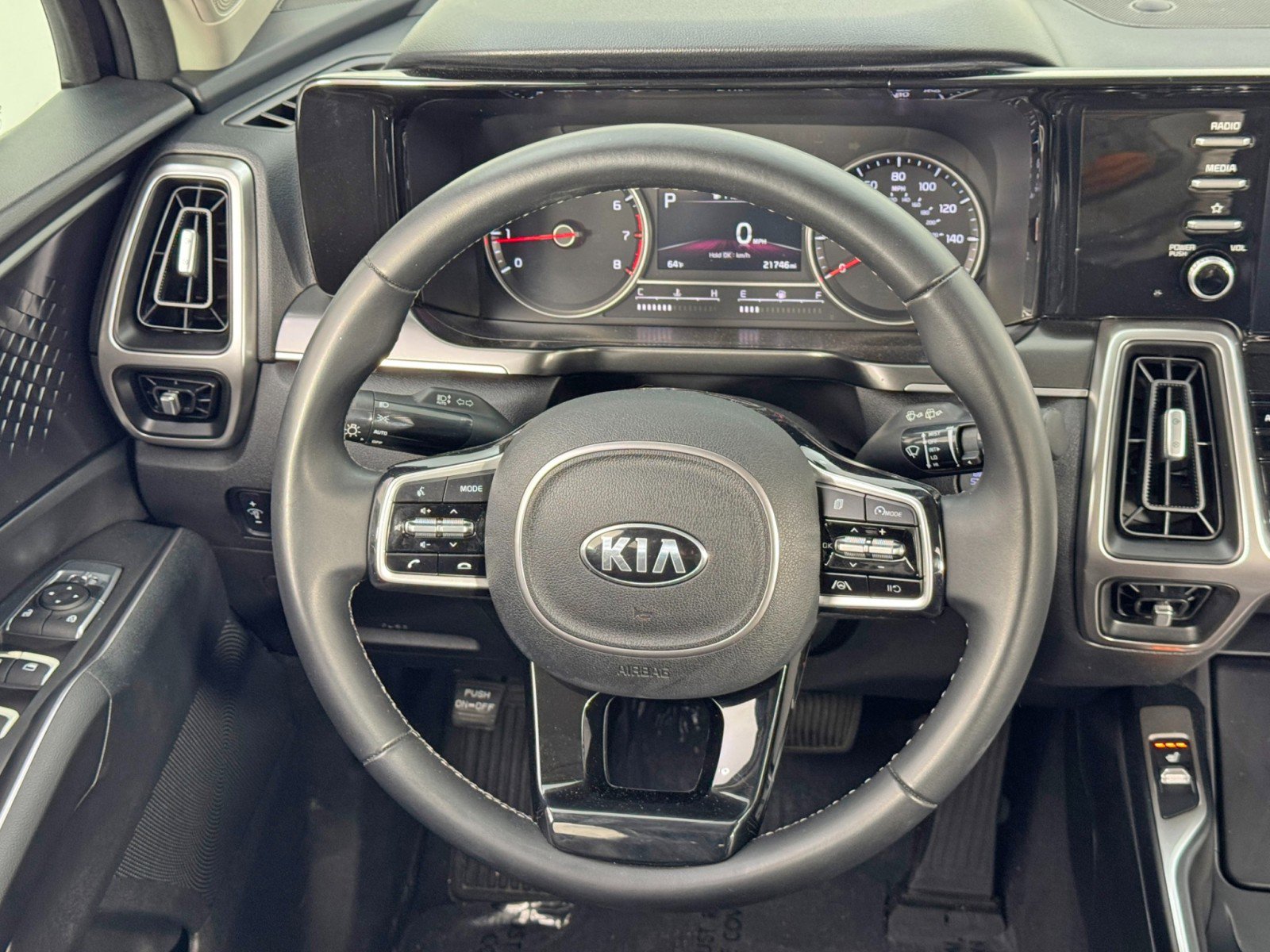 Used 2021 Kia Sorento S FWD image 18