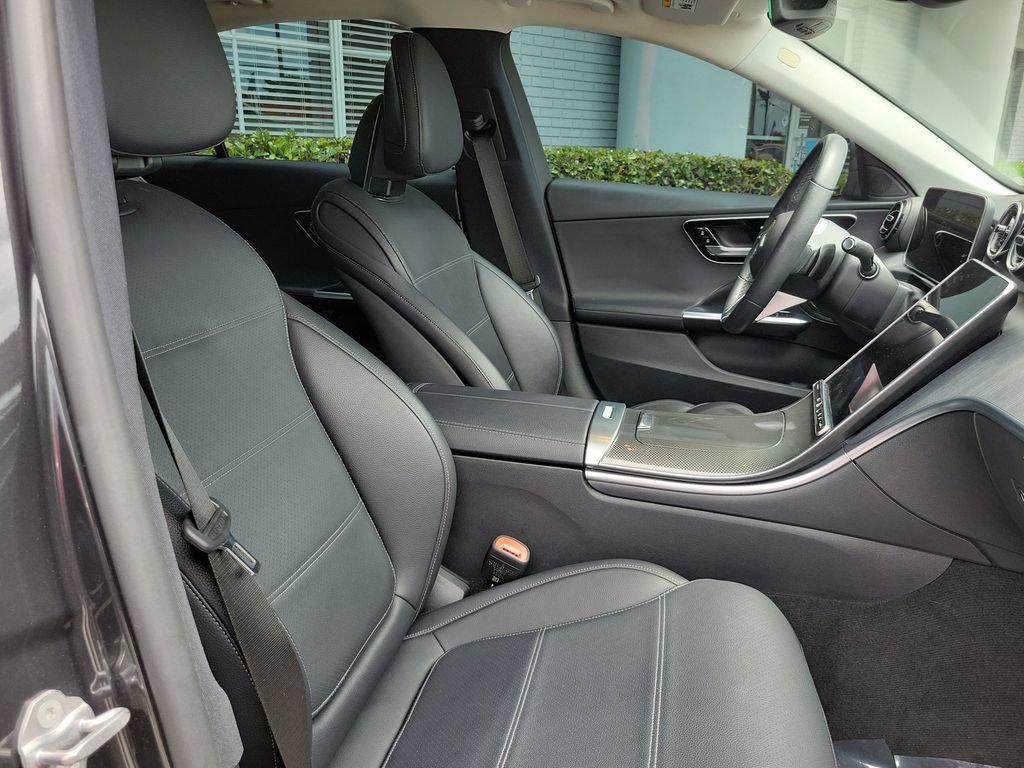 Used 2022 Mercedes-Benz C 300 Sedan image 30