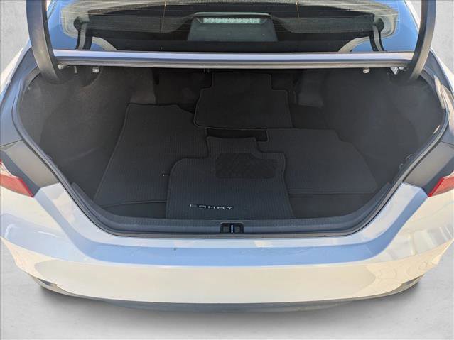 Used 2019 Toyota Camry LE image 6