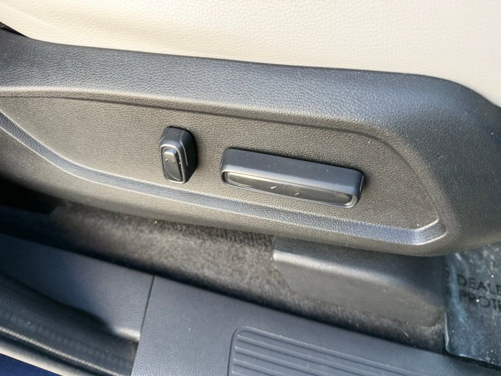 Used 2023 Honda Pilot EX-L image 45