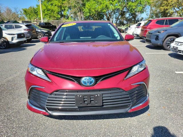 Used 2021 Toyota Camry XLE w/ Navigation Upgrade Package image 15