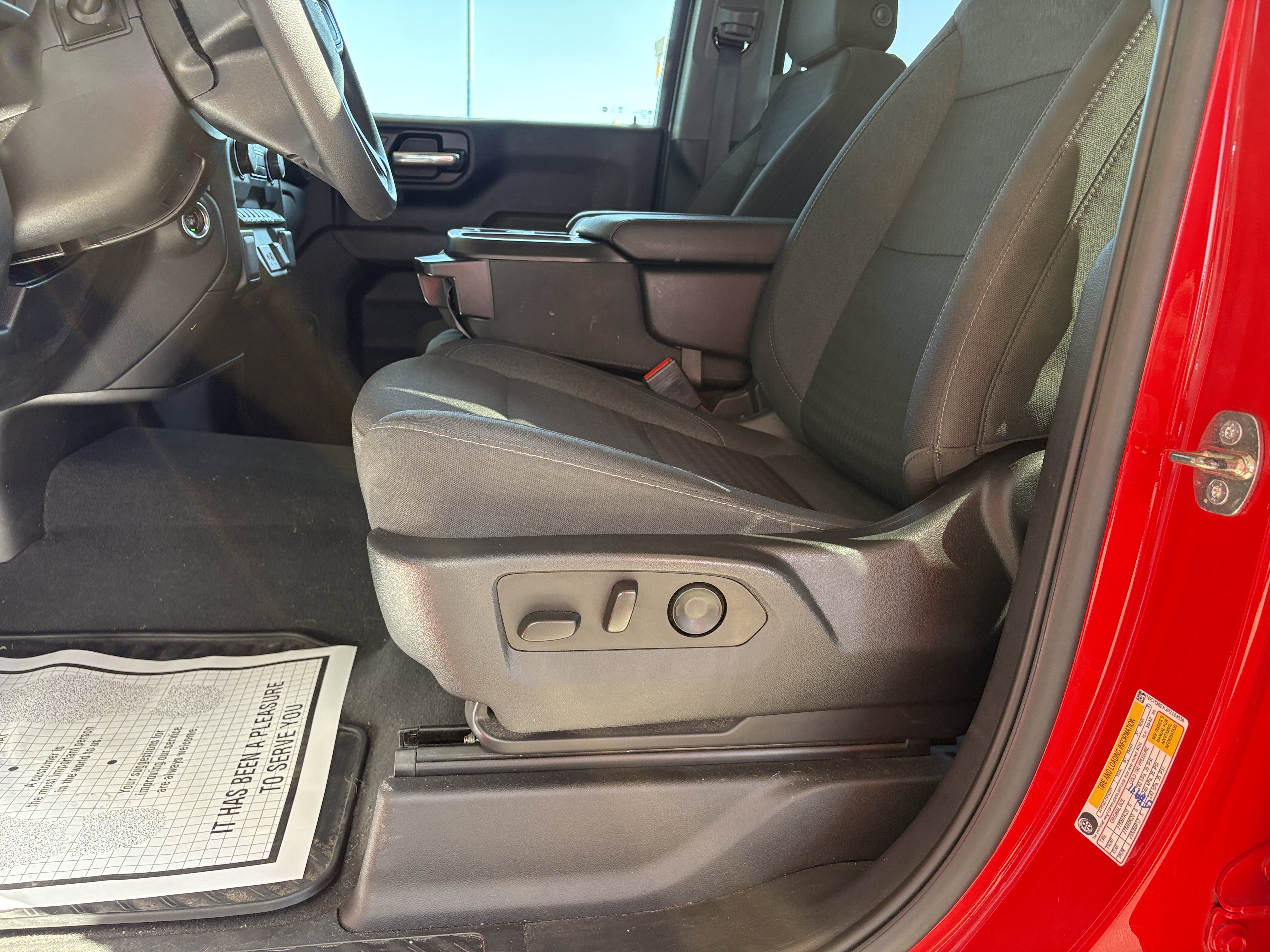 Used 2023 Chevrolet Silverado 1500 Custom AWD/4WD image 12
