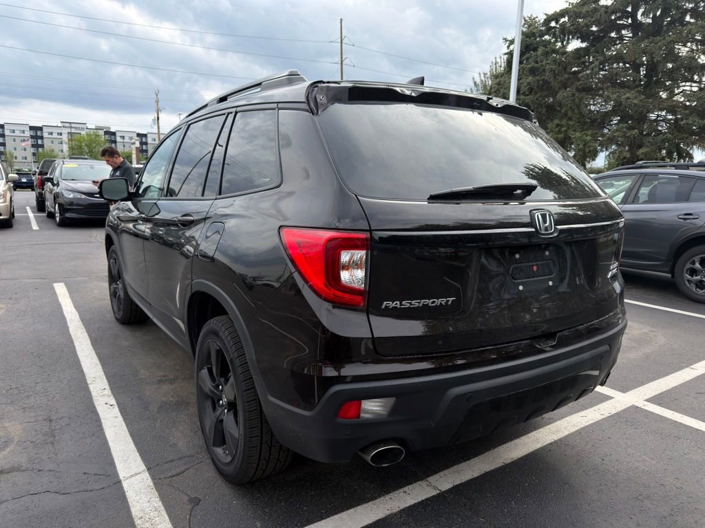 Used 2019 Honda Passport Elite image 2