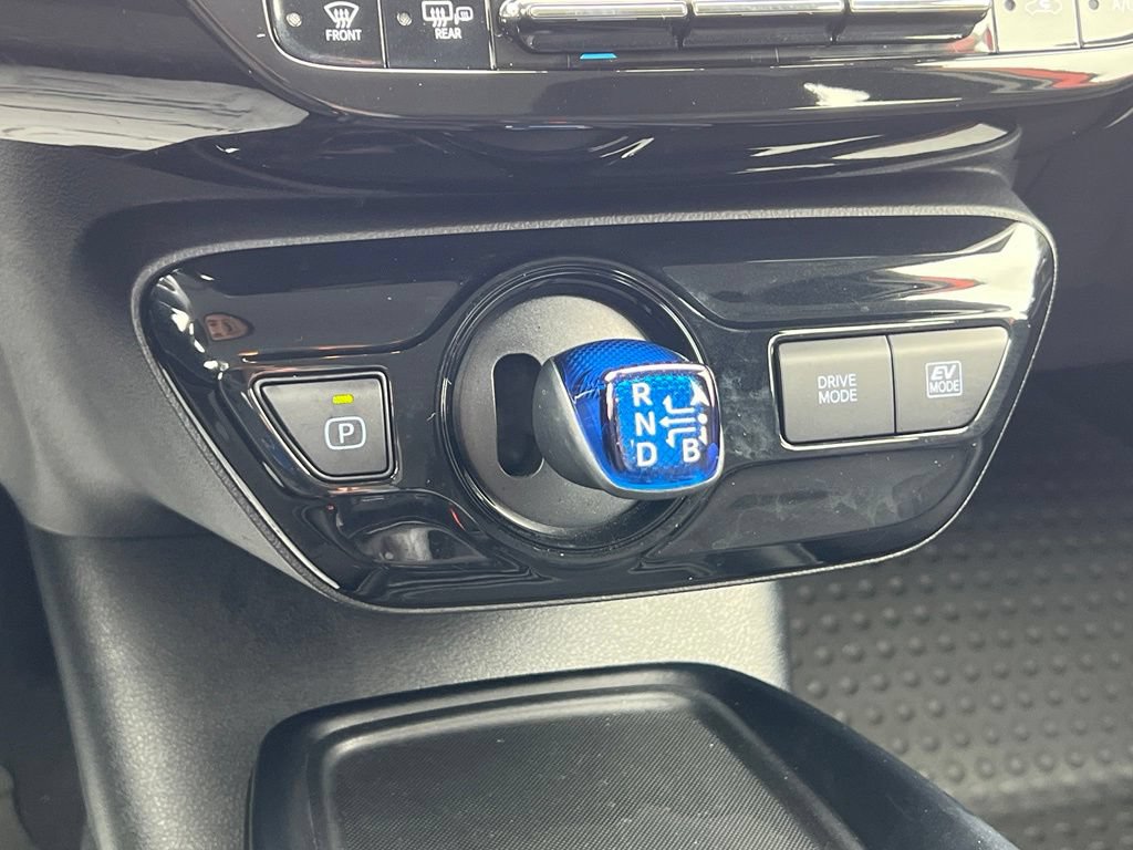 Certified 2022 Toyota Prius LE FWD image 25