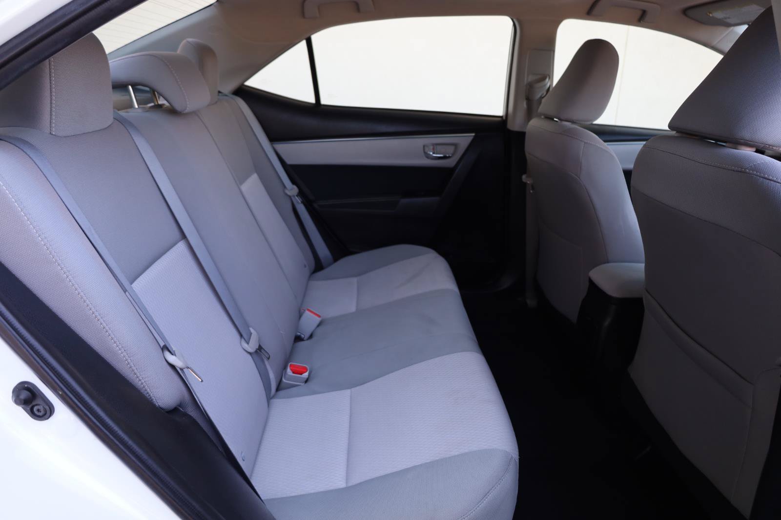 Used 2014 Toyota Corolla LE FWD image 24