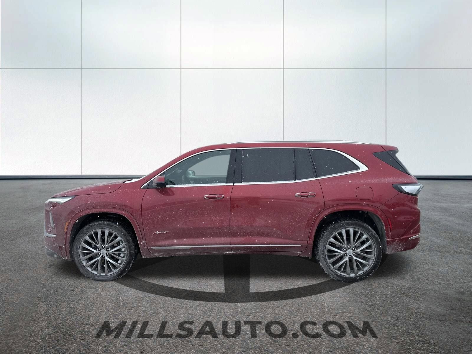 Used 2025 Buick Enclave Avenir image 8