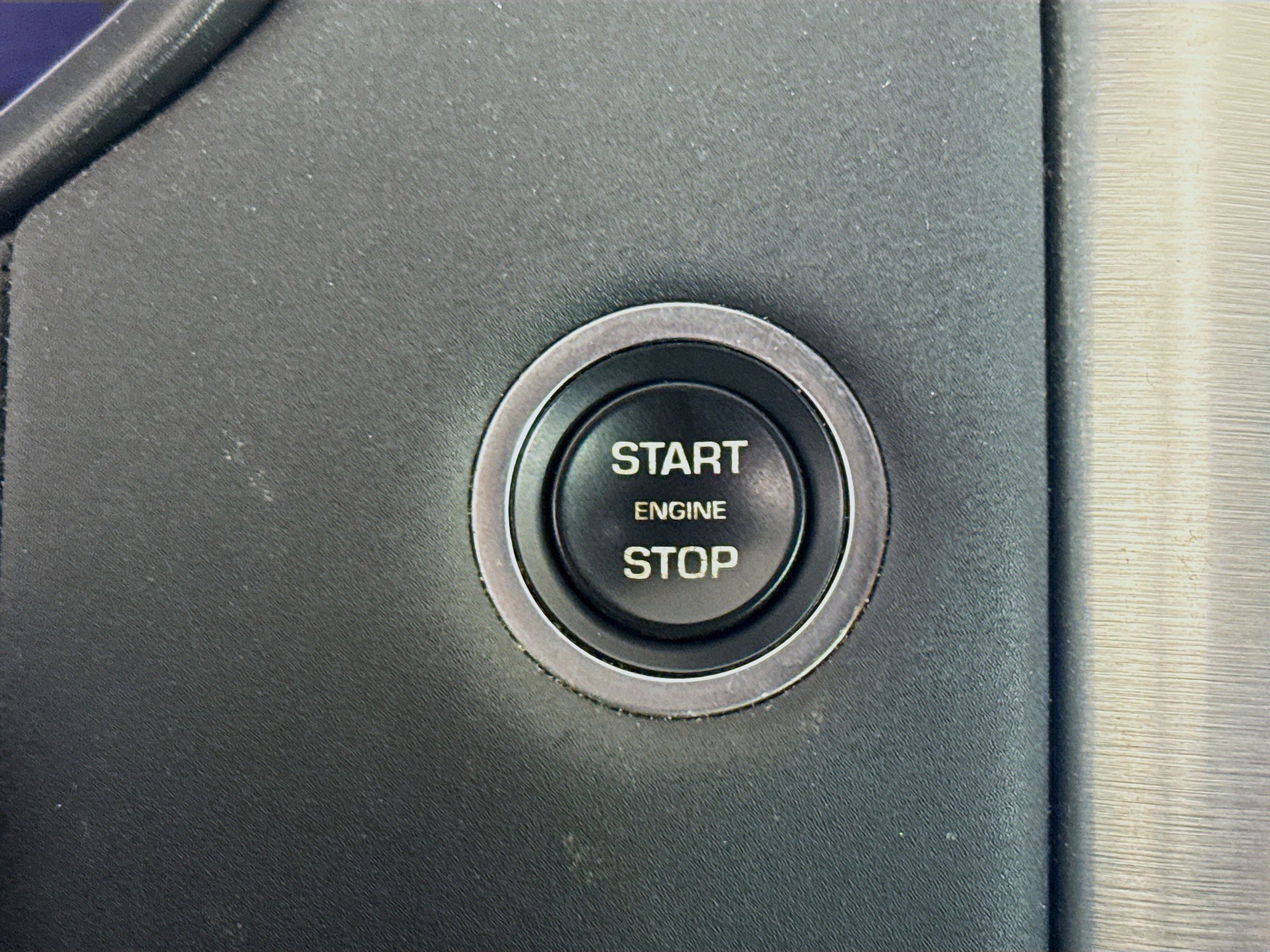 Used 2018 Land Rover Discovery HSE image 21