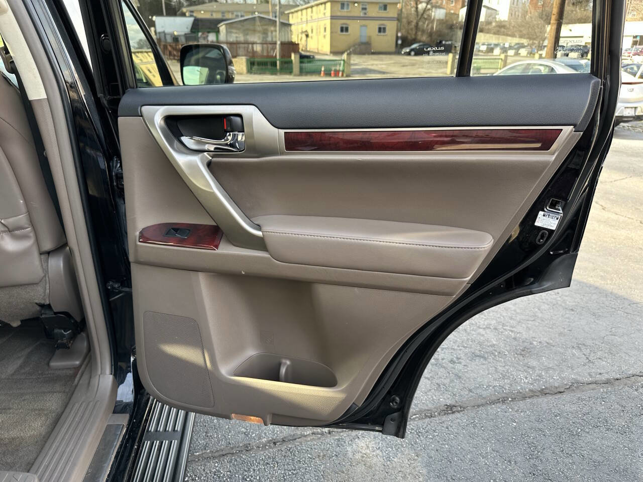 Used 2012 Lexus GX 460 image 11