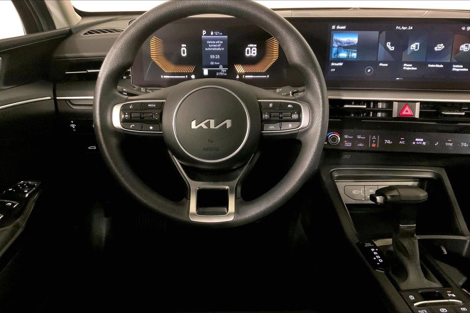 Used 2025 Kia K5 LXS FWD image 5
