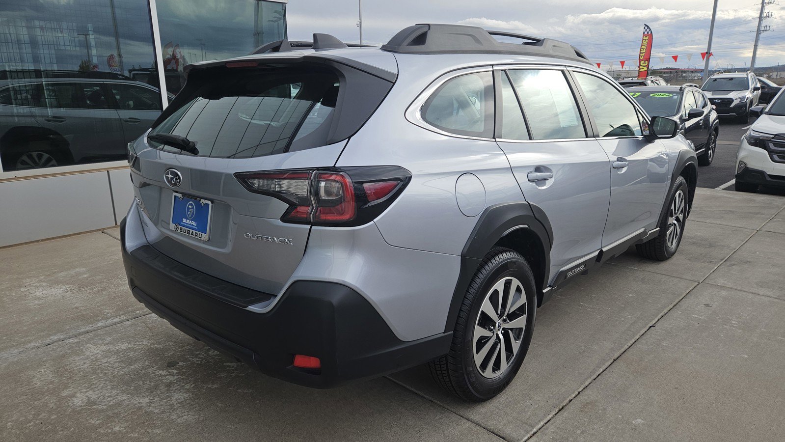 Used 2025 Subaru Outback image 5