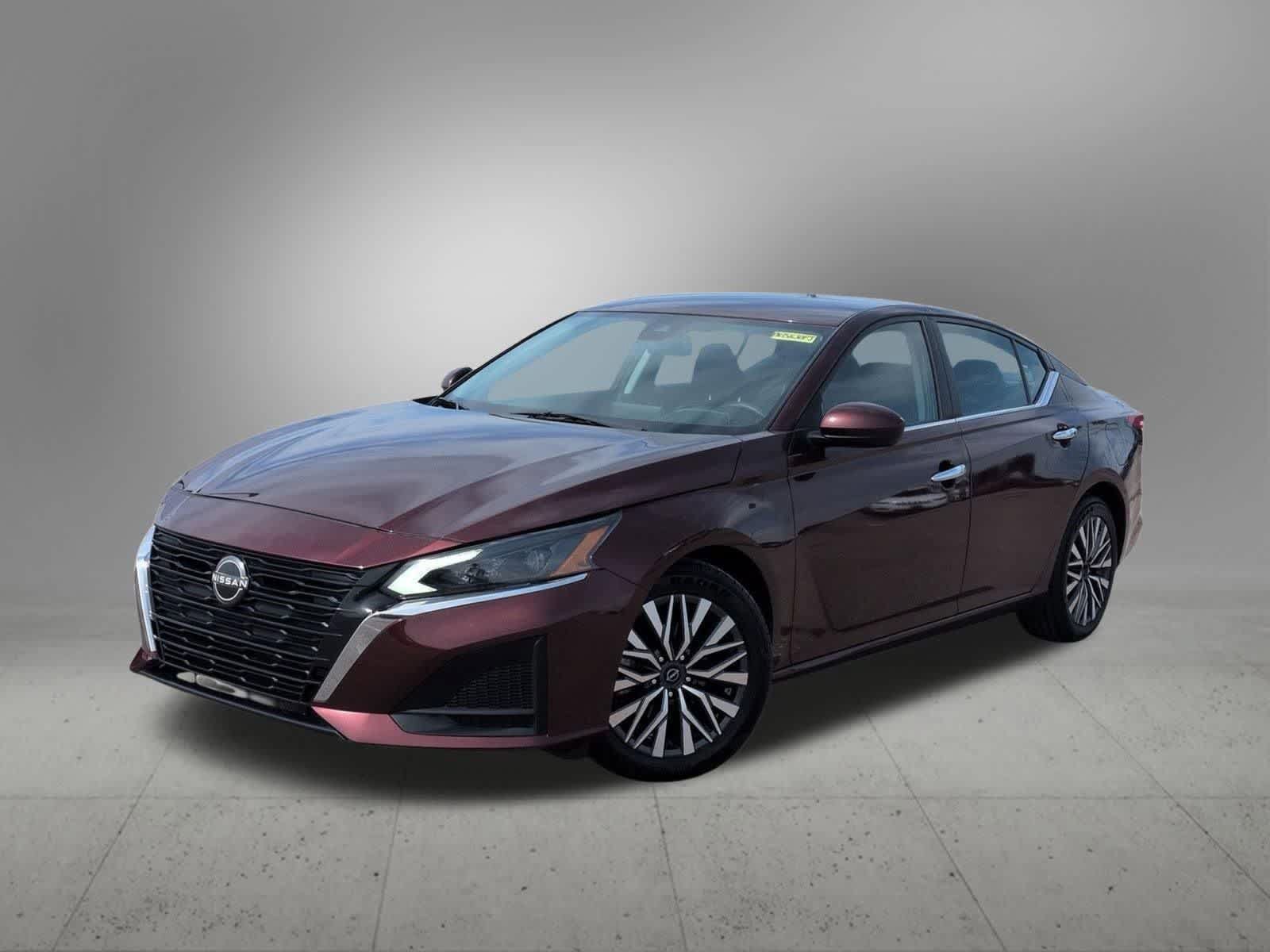 Used 2023 Nissan Altima 2.5 SV