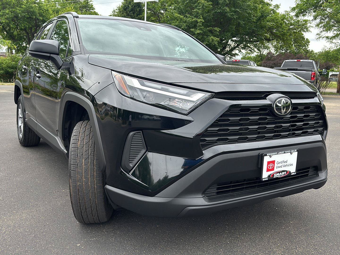 Used 2025 Toyota RAV4 LE AWD/4WD image 7