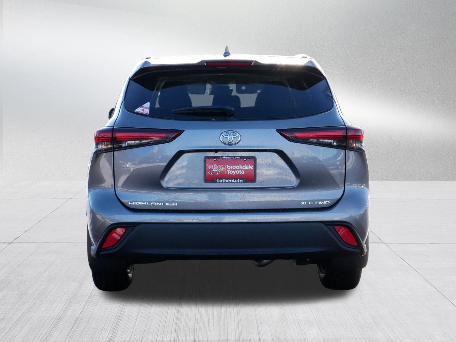 Certified 2026 Toyota Highlander XLE image 6