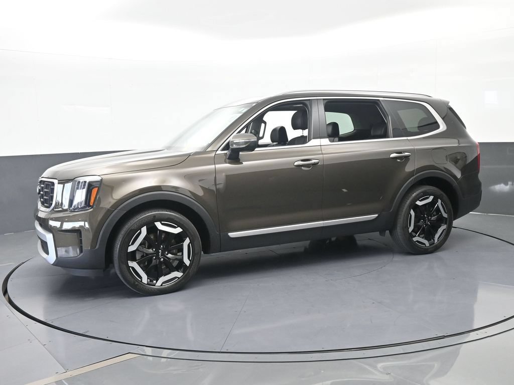 New 2024 Kia Telluride S w/ S Sunroof Package FWD image 2