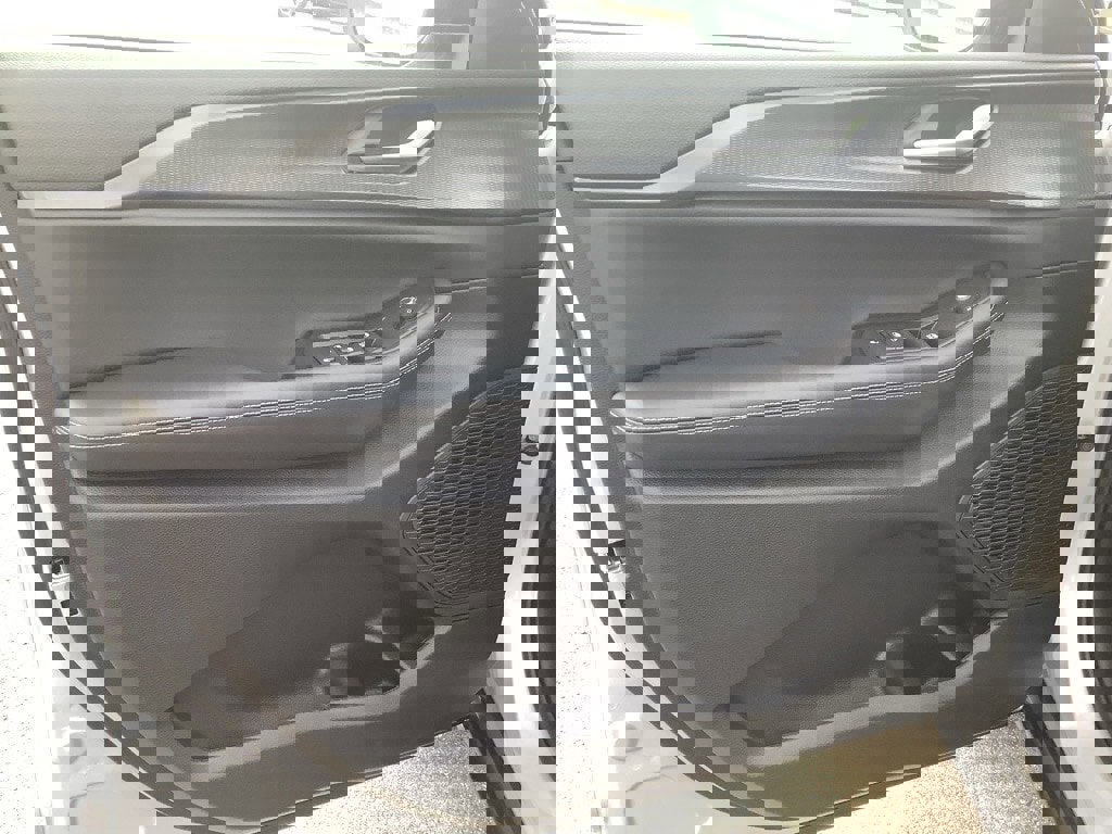 New 2025 Jeep Grand Cherokee Laredo w/ Luxury Tech Group I image 13