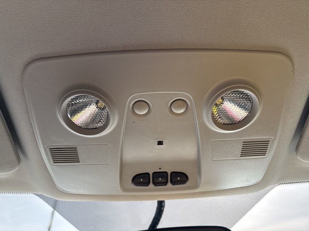 Used 2015 GMC Acadia SLT image 43