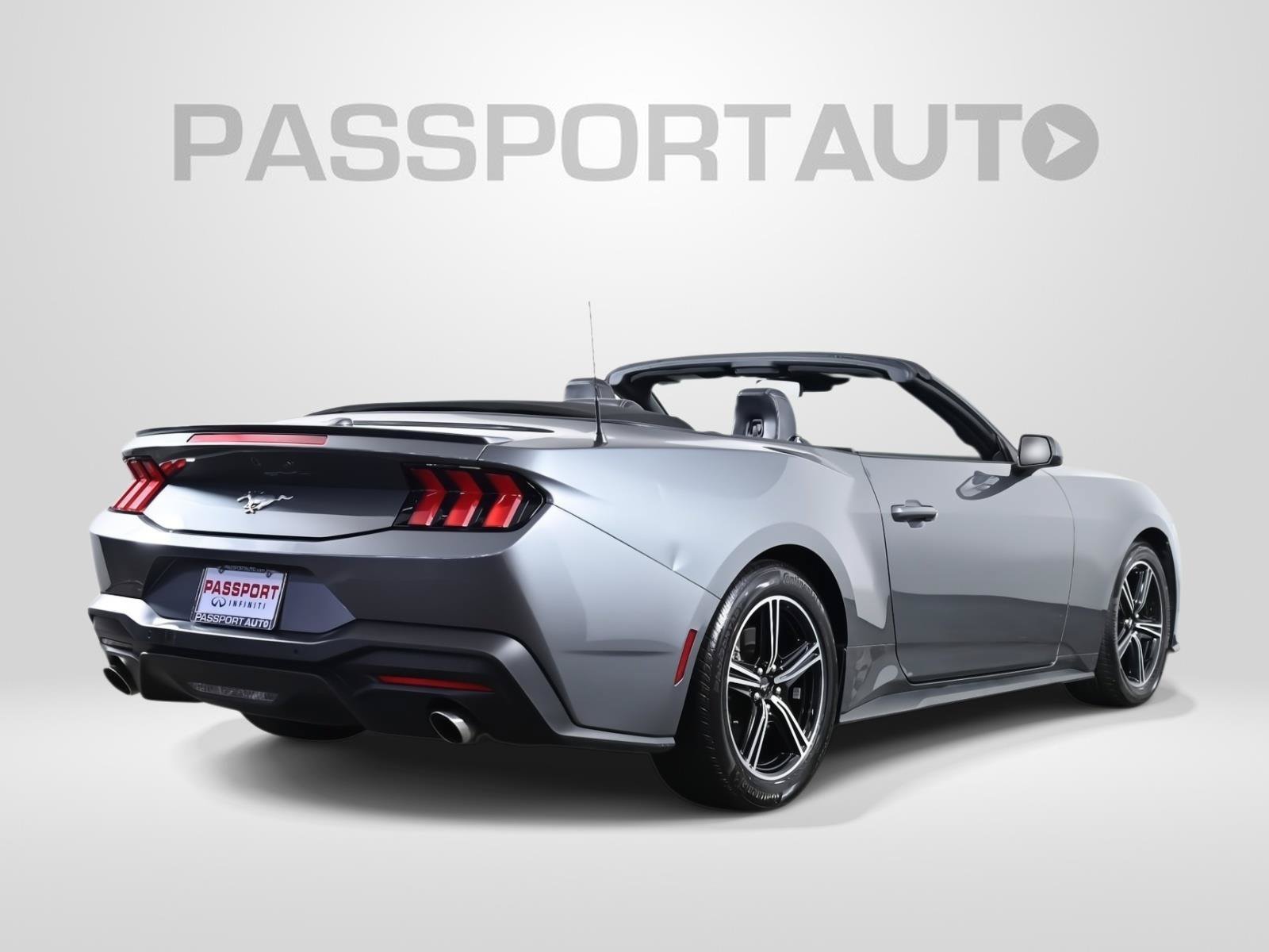 Used 2025 Ford Mustang Premium RWD image 6